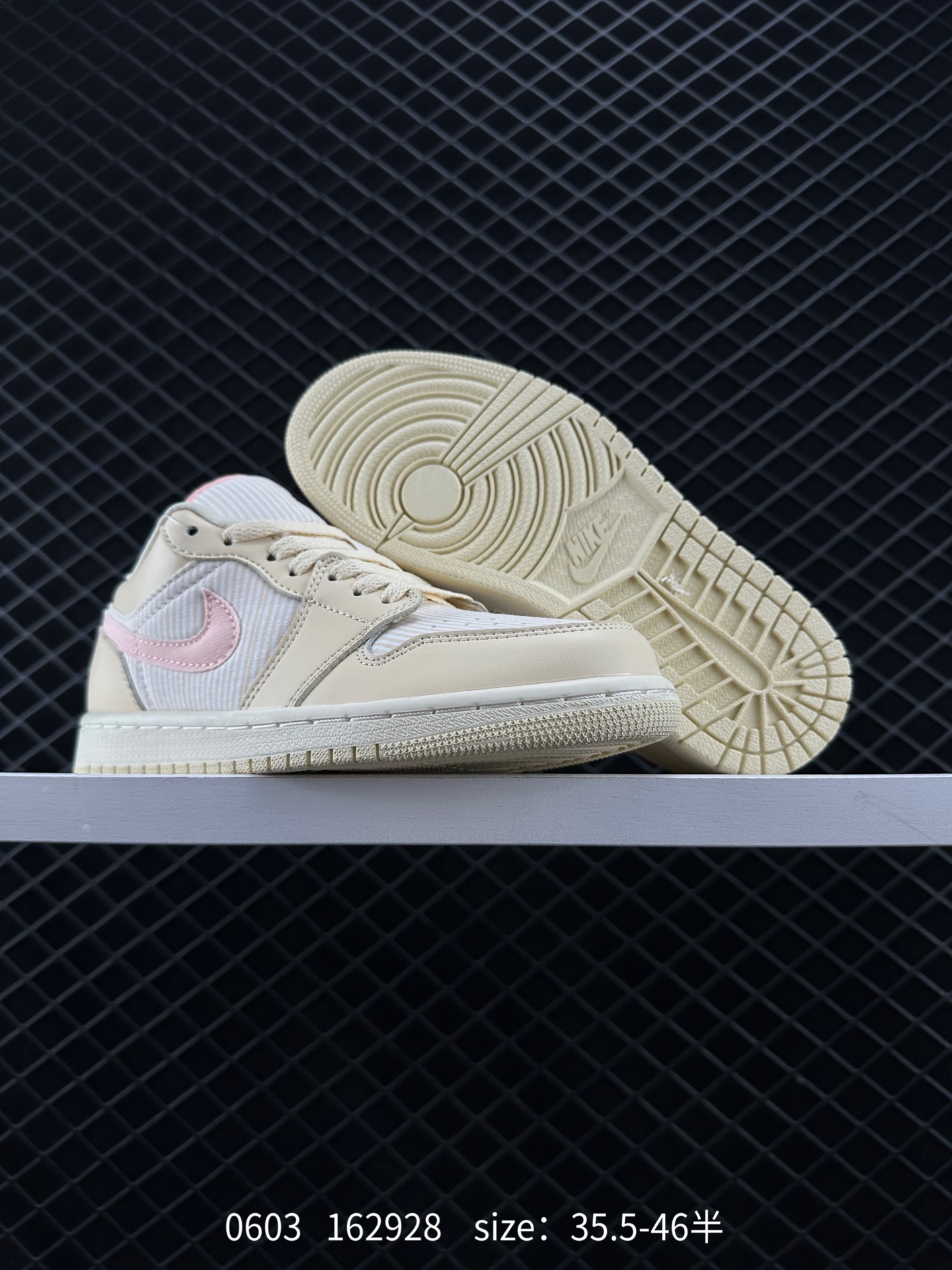 Air Jordan 1 Low AJ1